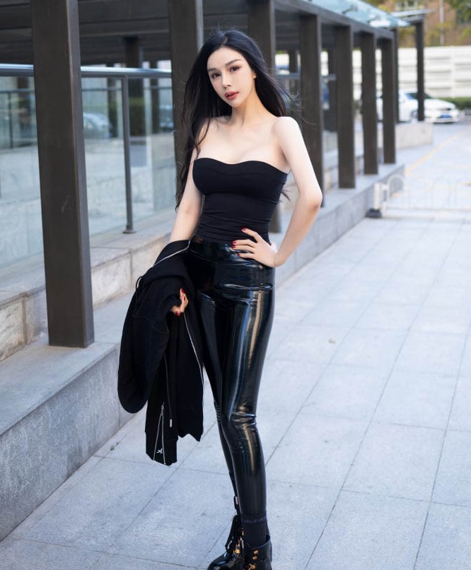 田冰冰：秀人嫩模37个视频总27.6G，百度ED2K收藏