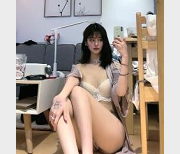 汤圆圆：超火美女孩，9V-5.2G视频福利姬