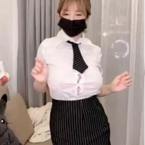 大球姬：虎牙女神有尺度视频40.9G合集