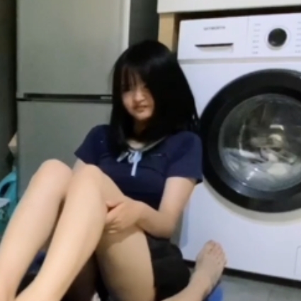 清纯小妹足艺鞋交，反差感十足