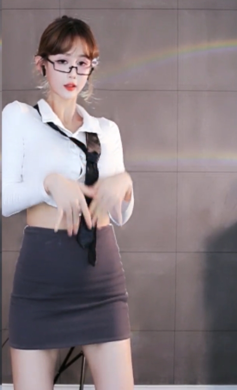 网易CC主播乔巴音热舞视频62个9.5G双重压缩