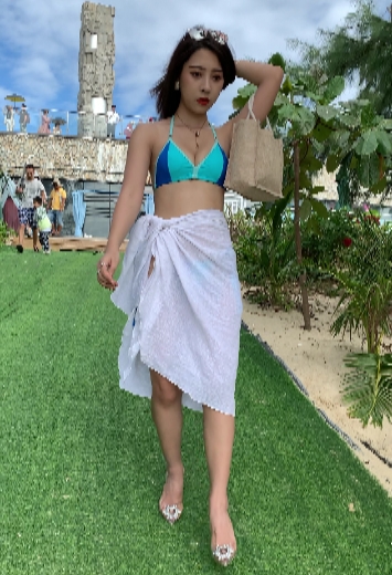 蓝色比基尼胖臀美女视频10V/8.9G/百度云