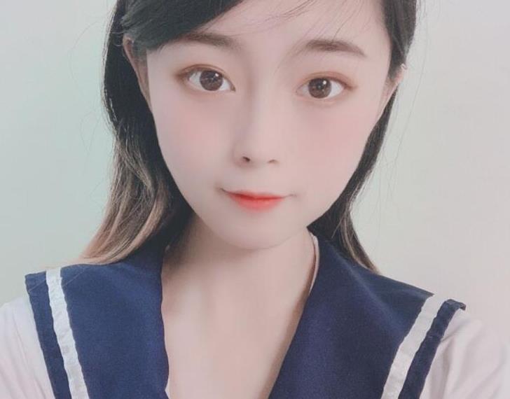 微博妹子鱼丸樱桃小嘴合集