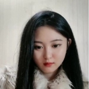 颜值超高新人美女！肉肉身材皮肤白嫩！穿上黑丝翘胖臀...[1V+846MB][百度盘]