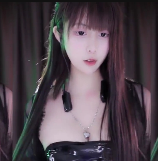 网易CC深田老师粉丝群定制舞蹈：RKI-6051080新土豪大尺大pp视角抖臀水手勒B死库水波涛汹涌丁字裤红色开叉紫兔女郎