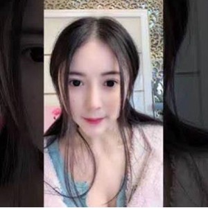 《于欣柔热爱生活》：快手超火爆美女主播安小希最新散播稀缺合集