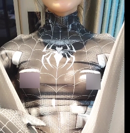 完美身材COS《蜘蛛侠》角色：完具娜美的2G网络作品