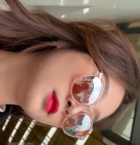 1V美女穿高跟长腿连衣裙，8.23G视频，百度云下载