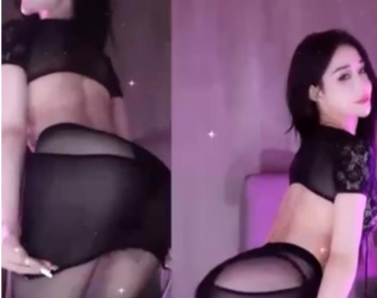 恩雅稀缺定制合集：魅力十足的斗鱼虎牙宅男圈狐狸仙女，私人定制有尺度性感御姐，让观众更加了解