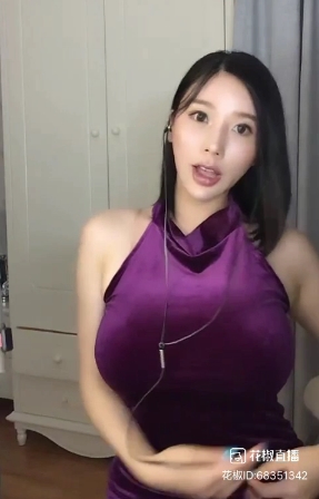 虎牙紫色哒豚豚：高品质超精选美人童小芯超精选744M图散播稀缺合集