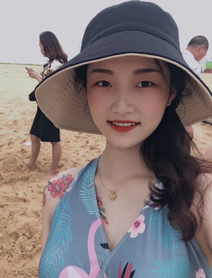 《浙江大学系花：甜美可爱的身材，网友福音的视频照片大小》