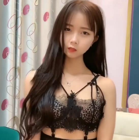 张傲娇快手视频素材：182V、555M、爱恨、舞蹈、加特林