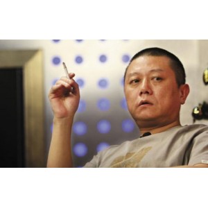 《范伟精彩演绎！4K.WEB-DL.H265悬疑喜剧，反转爆笑不断！》