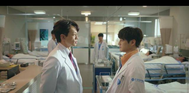 2022年奇幻类韩剧《幽灵医生》1080P高清中字，稳定更新持续更新