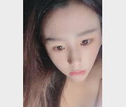 极品社保姬：李时雨火辣自拍视频，超有尺度，1G资源打赏！