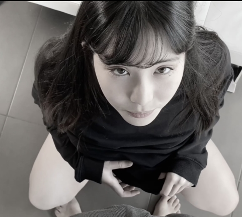 某推超高人气经典日系软萌美女宅男女神日本网红浮力姬最新东西方大战付费作品合集,错过再等一年。