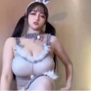 网红小九九晒出了自己和男友的“社保”合集,看完笑疯了。