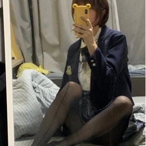 斗鱼无敌小姨妈,一个“人”和“狗”的传奇故事。