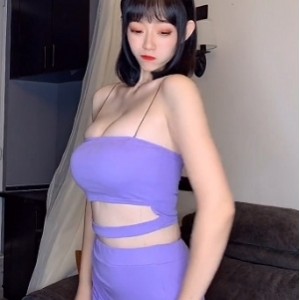 最新斗鱼超人气顶流主播拥粉百万极品本土美女《你的小李老师》抖胸精华合集最新散播【1V-350M_】【百度云】