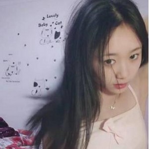 最新甜美女神【顶点】清纯校园妹子