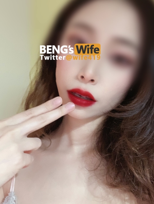 阿崩和老婆的日常,今天又火了。