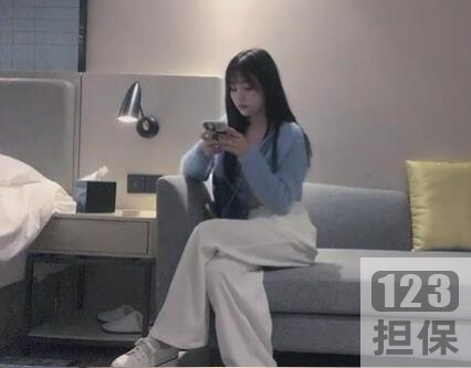 最新热门抖音网红兰兰鹿鹿交友门事件正片,抖音回应:我们正在查