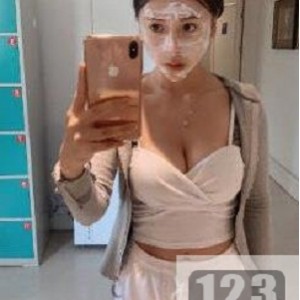 快手于欣柔:我热爱生活,就像你一样。