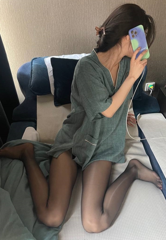 空姐们是美女?看看他们真实的反差74V,你就知道了