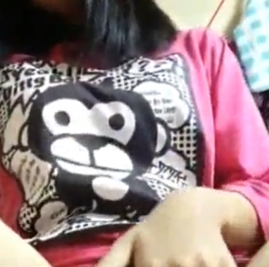 宿舍小娥：偷偷自玩合集33v9.7g，百度收藏