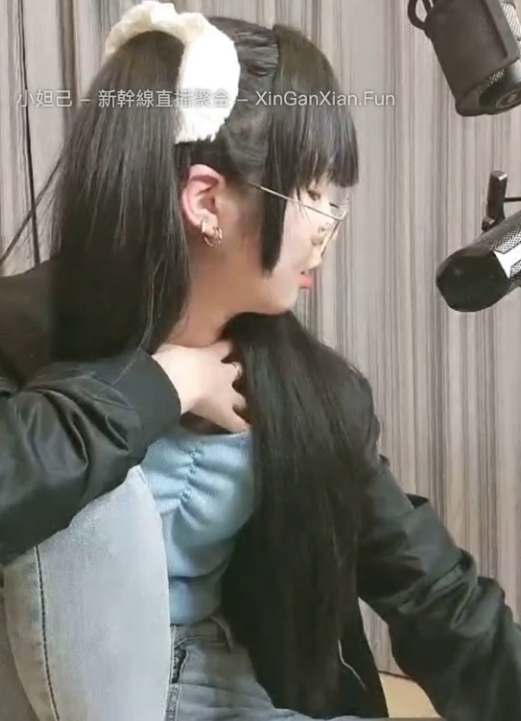 专属小女友：补妆视频28v30.5g，清新简约妆容教学