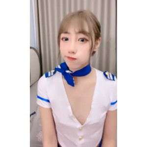 小怡的视频《50v32.9g》收藏狂潮，反差女友的魅力无法抗拒