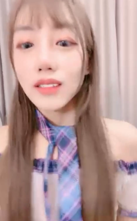 小怡的视频《50v32.9g》收藏狂潮，反差女友的魅力无法抗拒