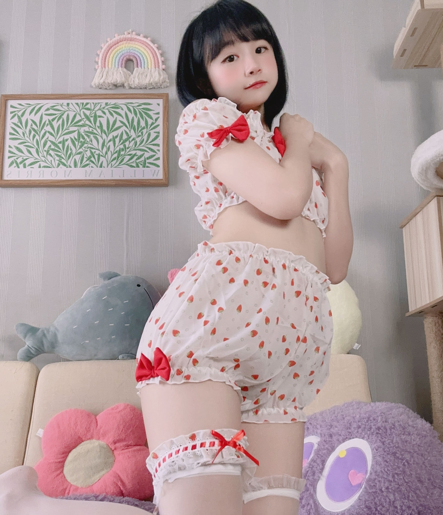 妹子妹子-loliburin新小合集，2三人游8V+323MB，百度盘下载