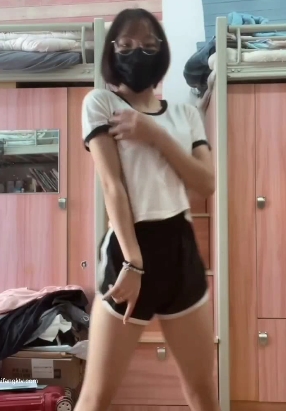 舞蹈系学生主播自选合集50V8.4G百度盘下载，解压密码必备！