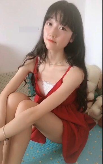 绝版舞蹈系萌妹：快手63万粉丝大眼睛呆萌软萌姿势体位1.2G高清视频合集