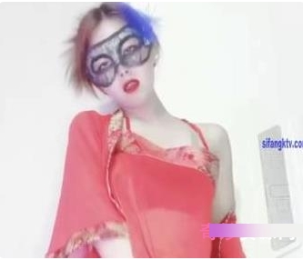 火辣自娱自乐女神，精致美颜舞蹈视频1.8G，妖娆身姿动感十足