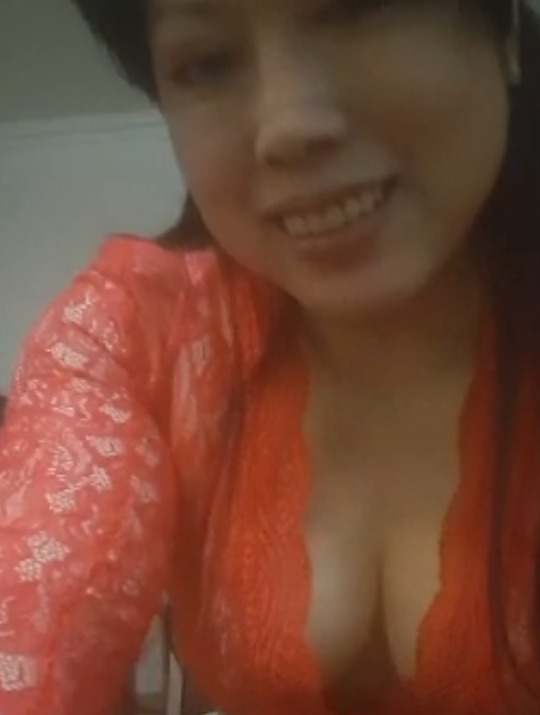 网红水柔姐合集223V16G：多人游自拍视频，口味重！