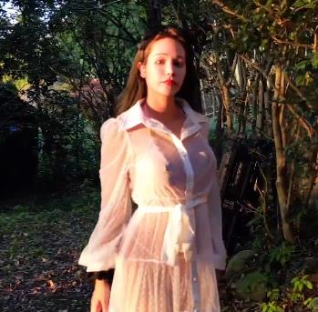 OnlyFans高端打野女神Naomi私拍资源34个视频3.1G，颜值身材充足展示诱惑