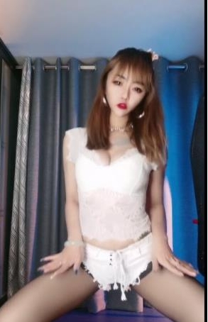 陈小魔挑战尺度视频合集：万粉主播的创新之路