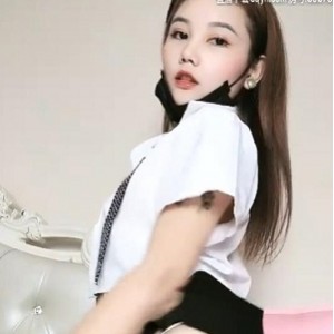 虎牙美女主播啵啵奶茶直播录屏合集7.3G，jk服装诱惑，新人人气爆棚