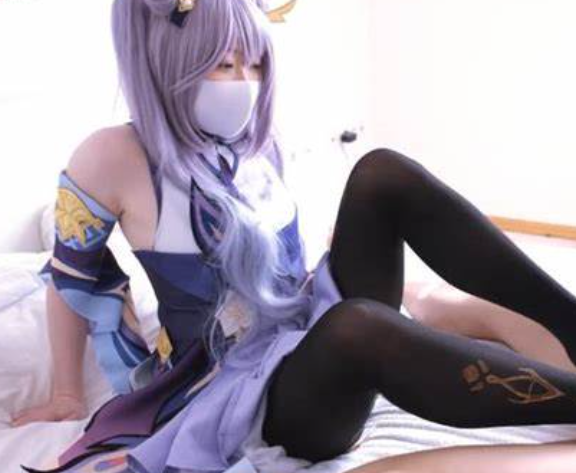 柚子猫绝版作品：超级网络美少女私密泄露，1集293m，已婚美妇女老板娘开放展现魅力，网红足浴中心