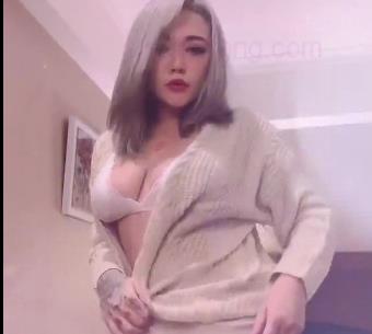 狂野纹身妹子：视频精选展现独特魅力