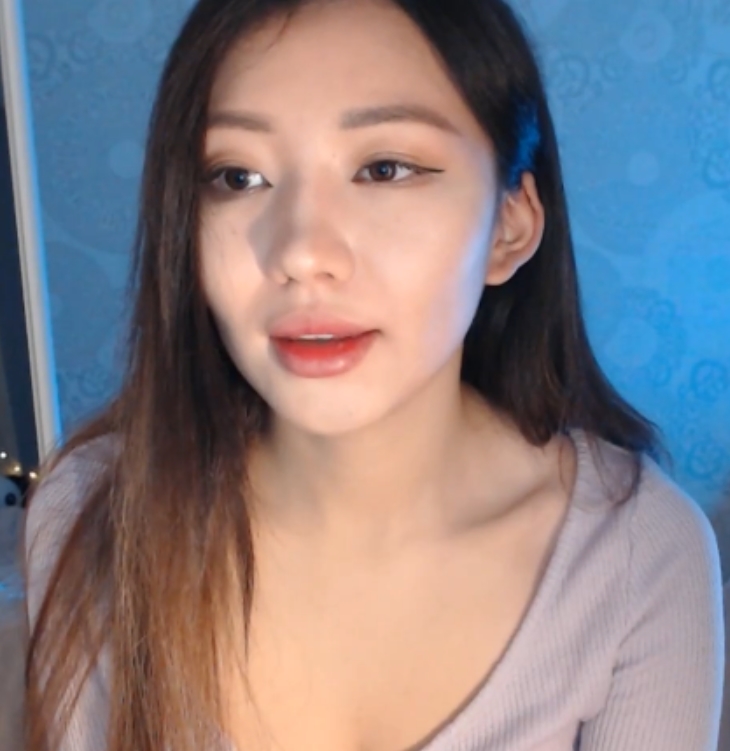 aimeclarks全网独发视频合集，6个视频总大小23.93GB，百度盘源码