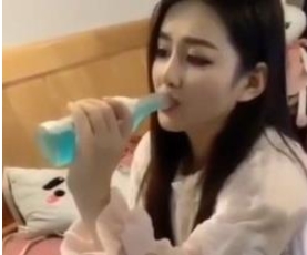 213V视频全露脸：高颜值反差妹子小嘴游戏系列