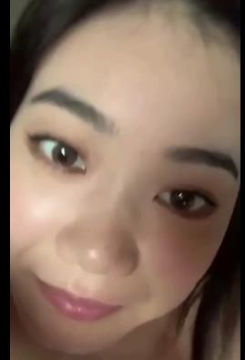 四川婆娘跳跳糖用嘴用嘴集锦视频，18分钟1V-1.3G，无M无保护露脸展示，下载观看