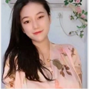 快手巨熊主播琳宝土豪定制，9V109M，颜值大姐姐车灯跳舞