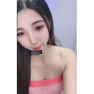 可爱女主播微微的五部作品：直播清纯身材大长腿、跳舞聊天心动视频（130MB）