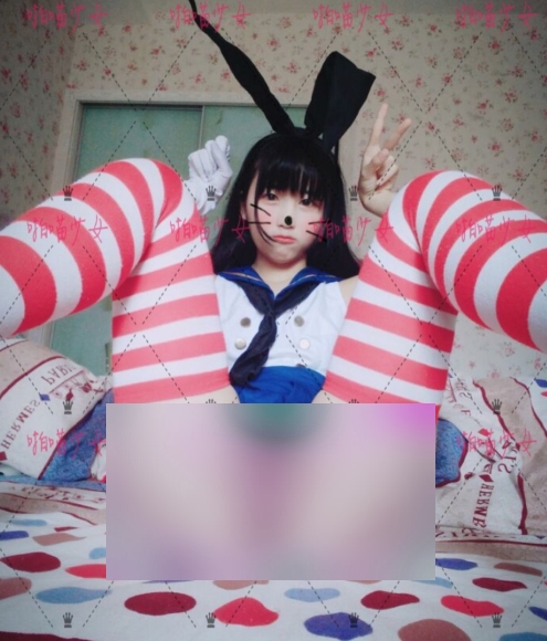 Venus-宅男最爱的微博红人小女神-啪喵少女露脸