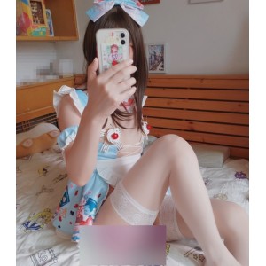 十月的小哀19v视频片段合集，男粉必备！