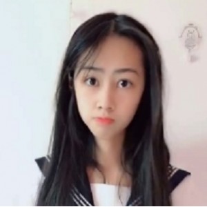 抖音网红江可爱高中生，颜值竿娆50w粉丝，露脸视频，3点露，可爱青春风格